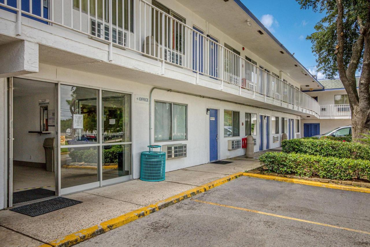Motel 6-Conroe, Tx Exterior photo